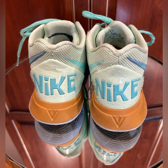 SpongeBob Squidward Kyrie 5 Nike Authentic Men’s Pre-Loved Sneakers - Picture 2 of 9